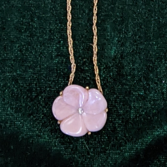 Avon Jewelry Vintage Avon Flower Necklace Poshmark